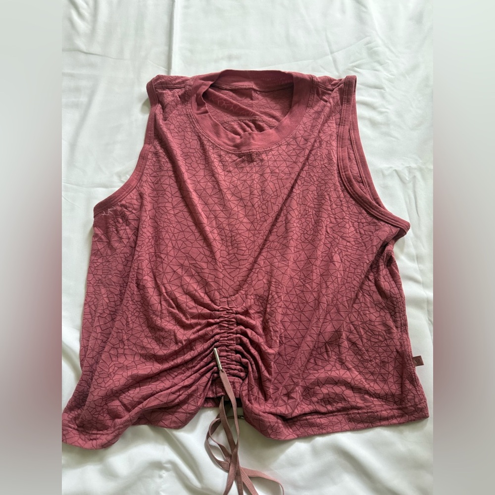 Lululemon tank